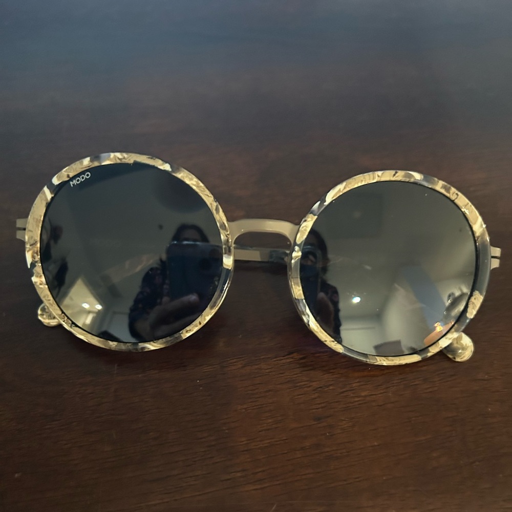 Modo Sambl sunglasses